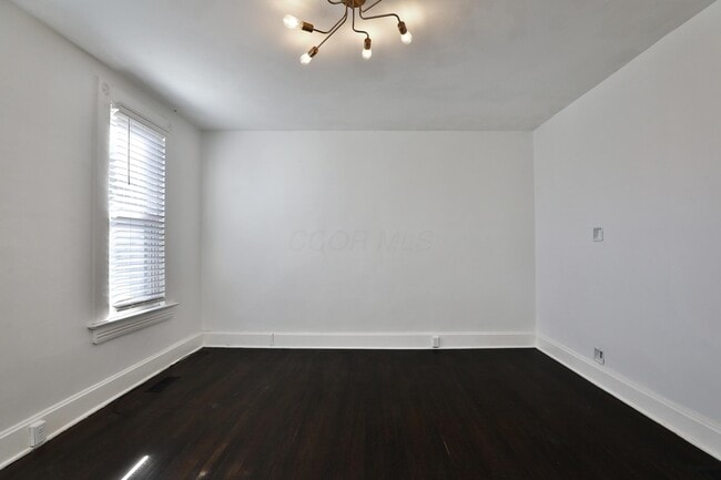 Building Photo - 476 Zimpfer St