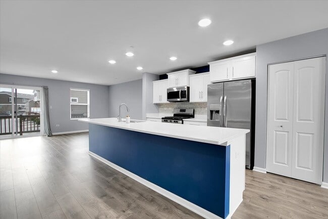 Building Photo - 912 Bradford Dr