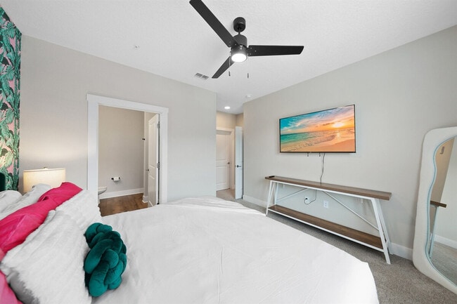 Building Photo - 11830 Buckfield Cir