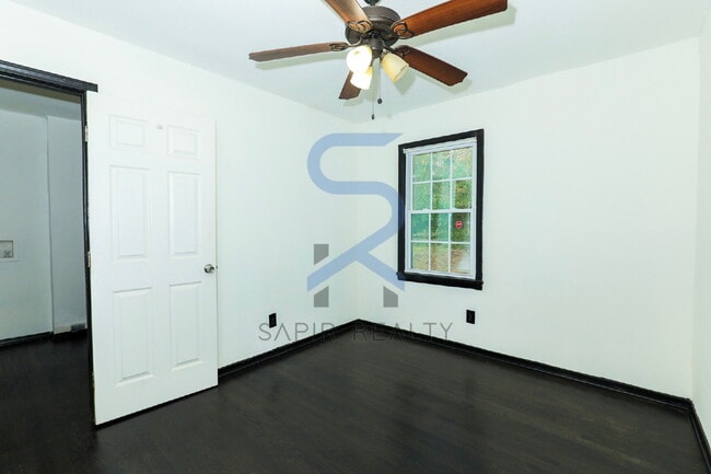 Building Photo - Your Carroll Heights Retreat – 3BR Home with Big Backyard Appeal