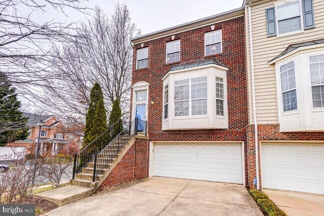 Building Photo - 6160 Cinnamon Ct
