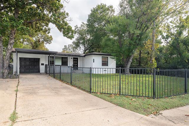 Building Photo - 2014 Peavy Rd