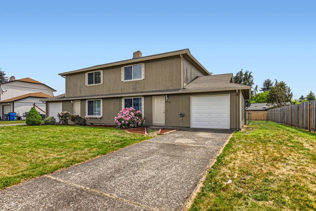 Building Photo - 1711 SE Blairmont Dr