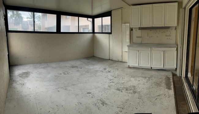 Building Photo - 139 Sparrow Dr