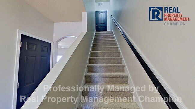 Building Photo - Beautiful Two-Story Townhome with Attached...
