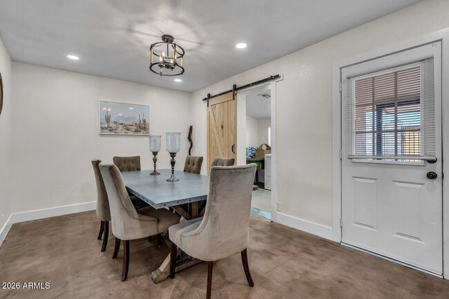 Building Photo - 1207 W 15th St