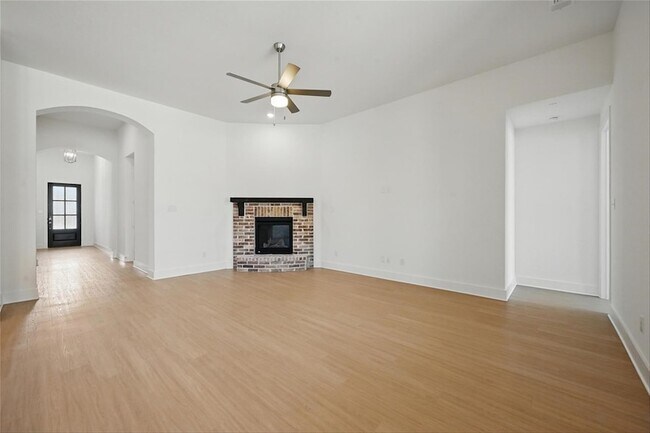 Building Photo - 5064 Westhaven Cir