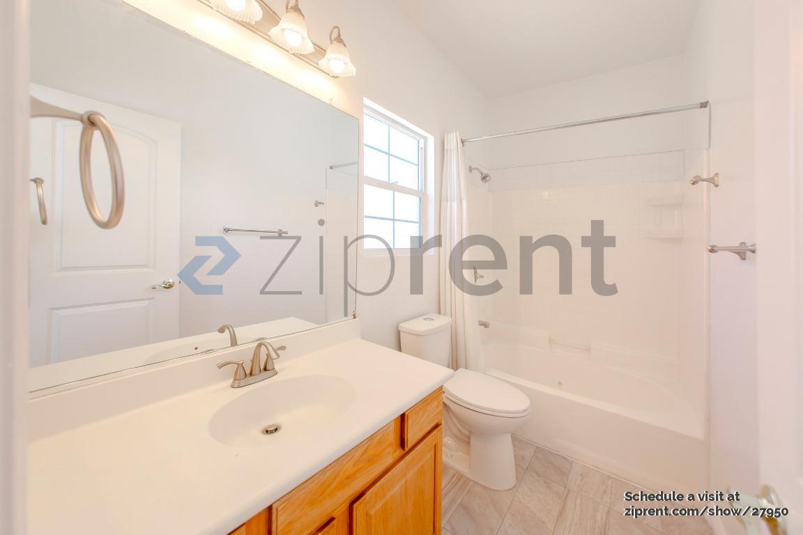 Building Photo - 1360 S White Ave