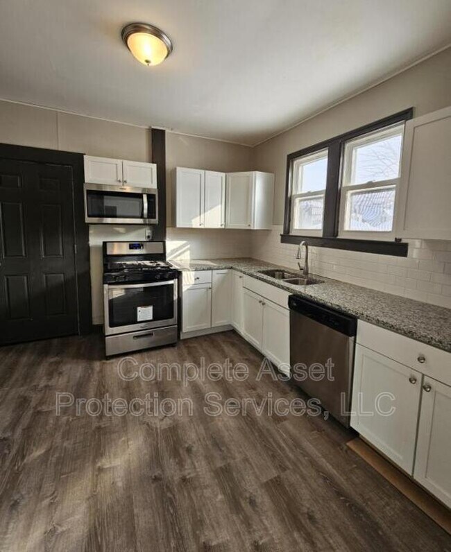 Building Photo - 1216 Kentucky St