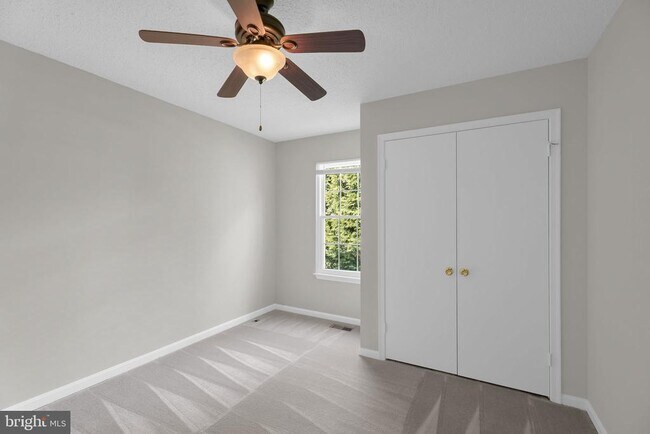 Building Photo - 5824 Wye Oak Commons Ct