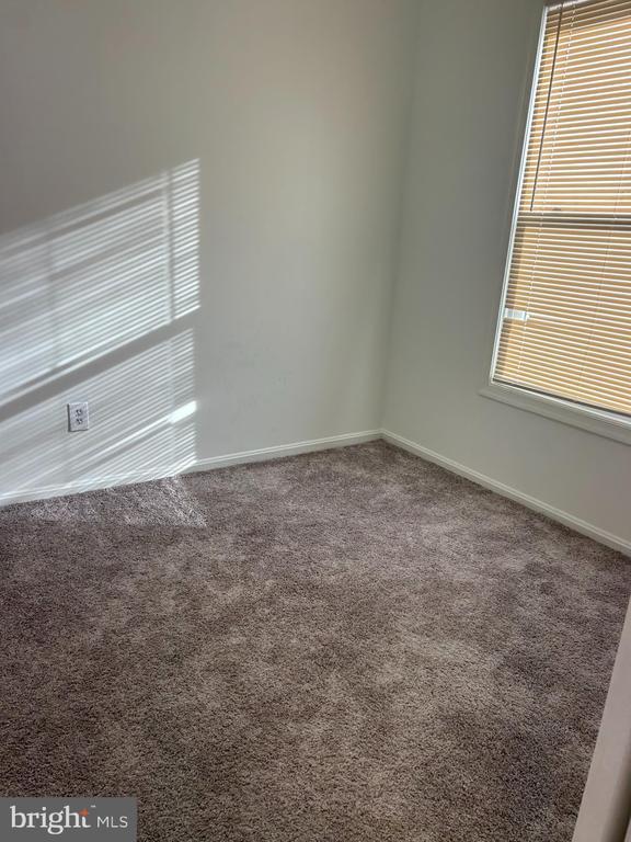 Building Photo - 804 Quince Orchard Blvd