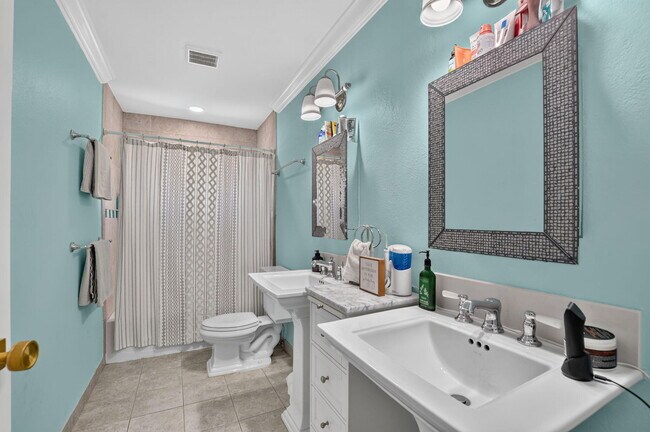 Building Photo - 23201 Boca Club Colony Cir