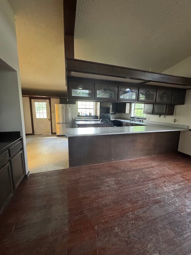 Building Photo - 1417 FM 969