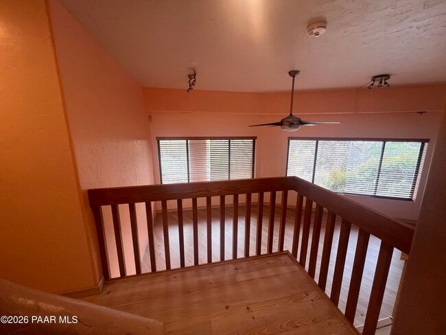 Building Photo - 3160 Rainbow Ridge Dr