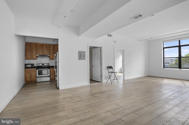 Building Photo - 301 Spring Garden St