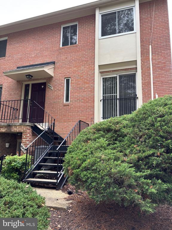 Building Photo - 4657 Logsdon Dr