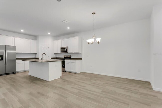 Building Photo - 15067 Willow Arbor Cir