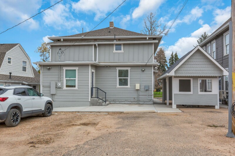 Building Photo - 1615 10th Ave