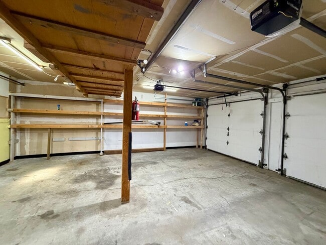 Building Photo - 3BR/2.5BA Home – 2-Car Garage - More photos coming soon!!