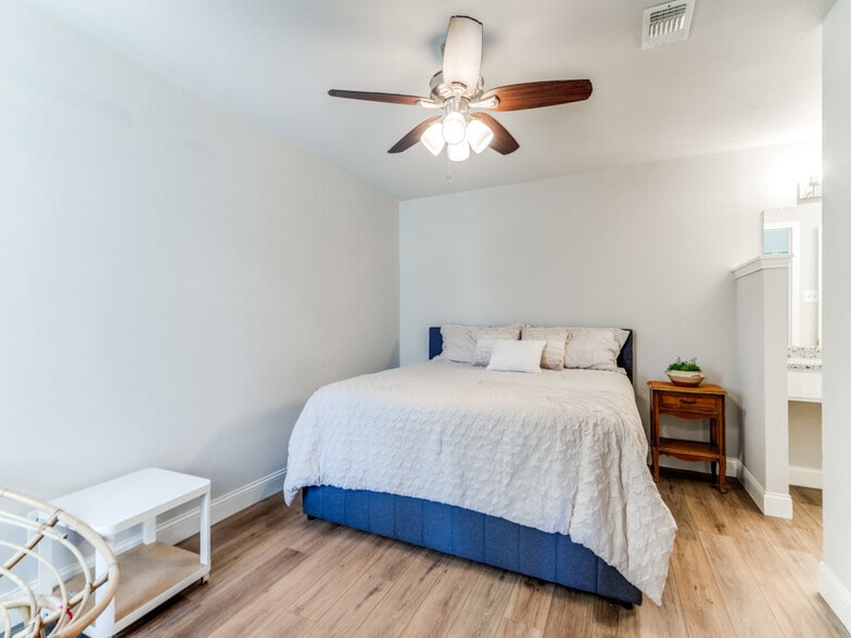 Building Photo - 5322 Medical Dr