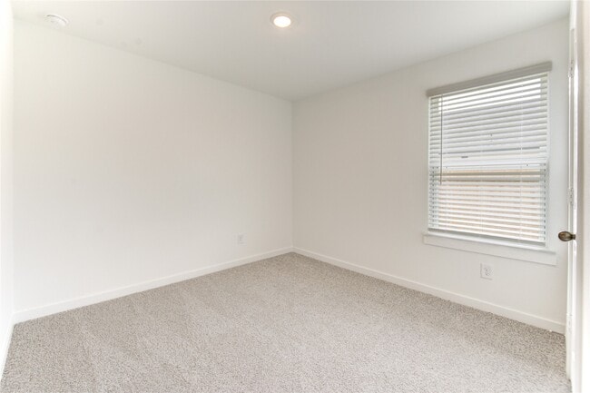 Building Photo - 9027 Rose Water Trl