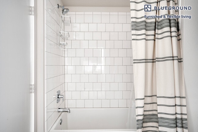 Building Photo - 44758 Old Warm Springs Blvd