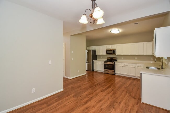 Building Photo - 6578 Harrington Pl