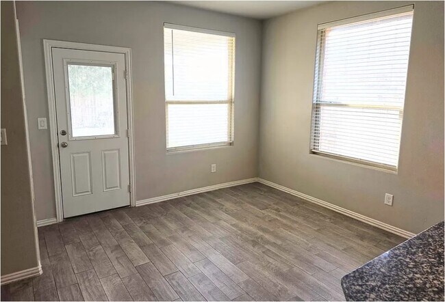 Building Photo - 6911 Brisco Rd