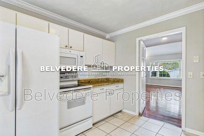 Building Photo - 18-B Park Village Ln