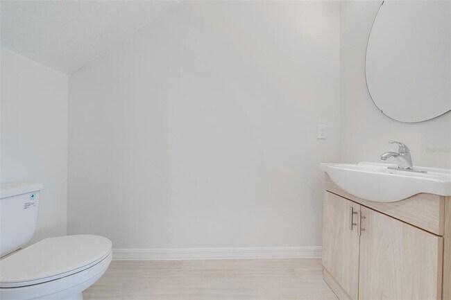 Building Photo - 2137 Penny Ln