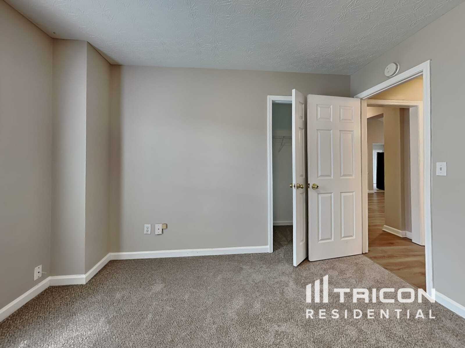 Building Photo - 4980 Wynford Ln