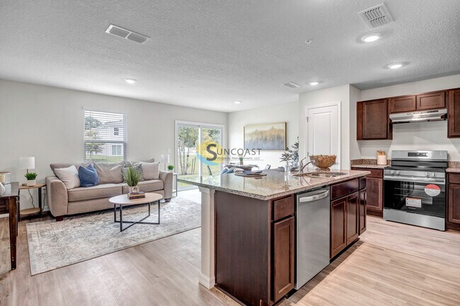 Building Photo - 6444 Sweetbay Ln