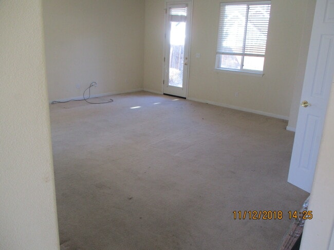 Building Photo - 1049 Aspen Grove Cir