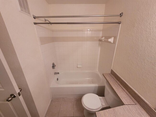 Building Photo - 36101 Deer Creek Dr