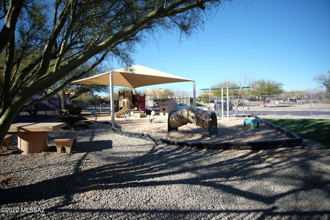 Building Photo - 10514 E Seven Generations Way