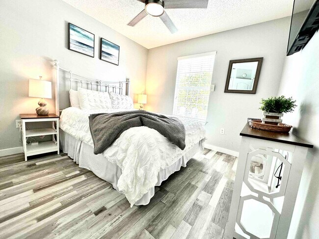 Building Photo - 75 Secret Harbor Dr