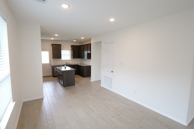 Building Photo - 5719 Tabula Rasa Dr