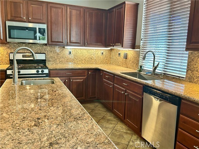 Building Photo - 3089 Lilac Cir