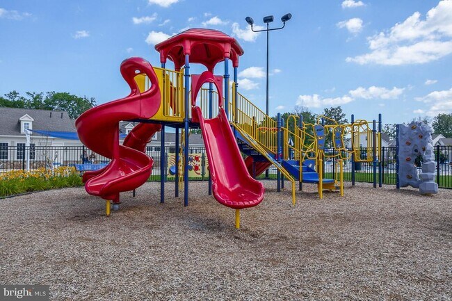 Building Photo - 7672 Timbercross Ln