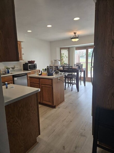 Building Photo - 5849 Woodland Dr