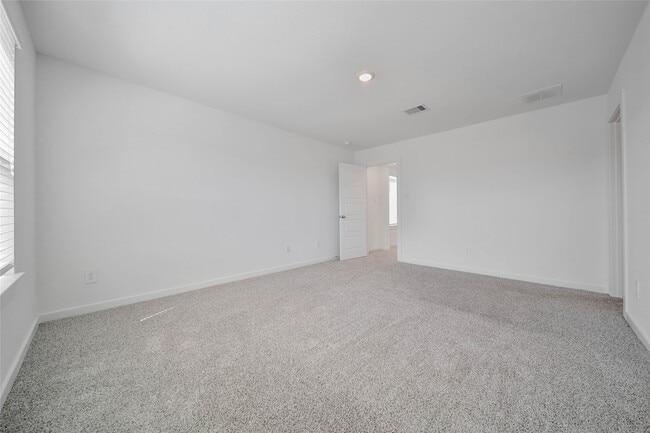 Building Photo - 12310 Greenwood Gate Dr