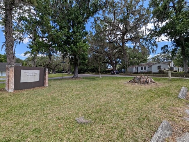 Building Photo - 614 W Fort Dade Ave