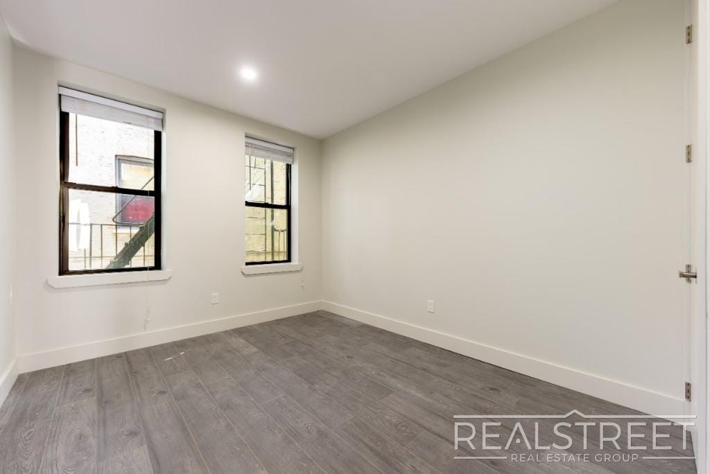 Building Photo - Modern 2 Bed in Park Slope