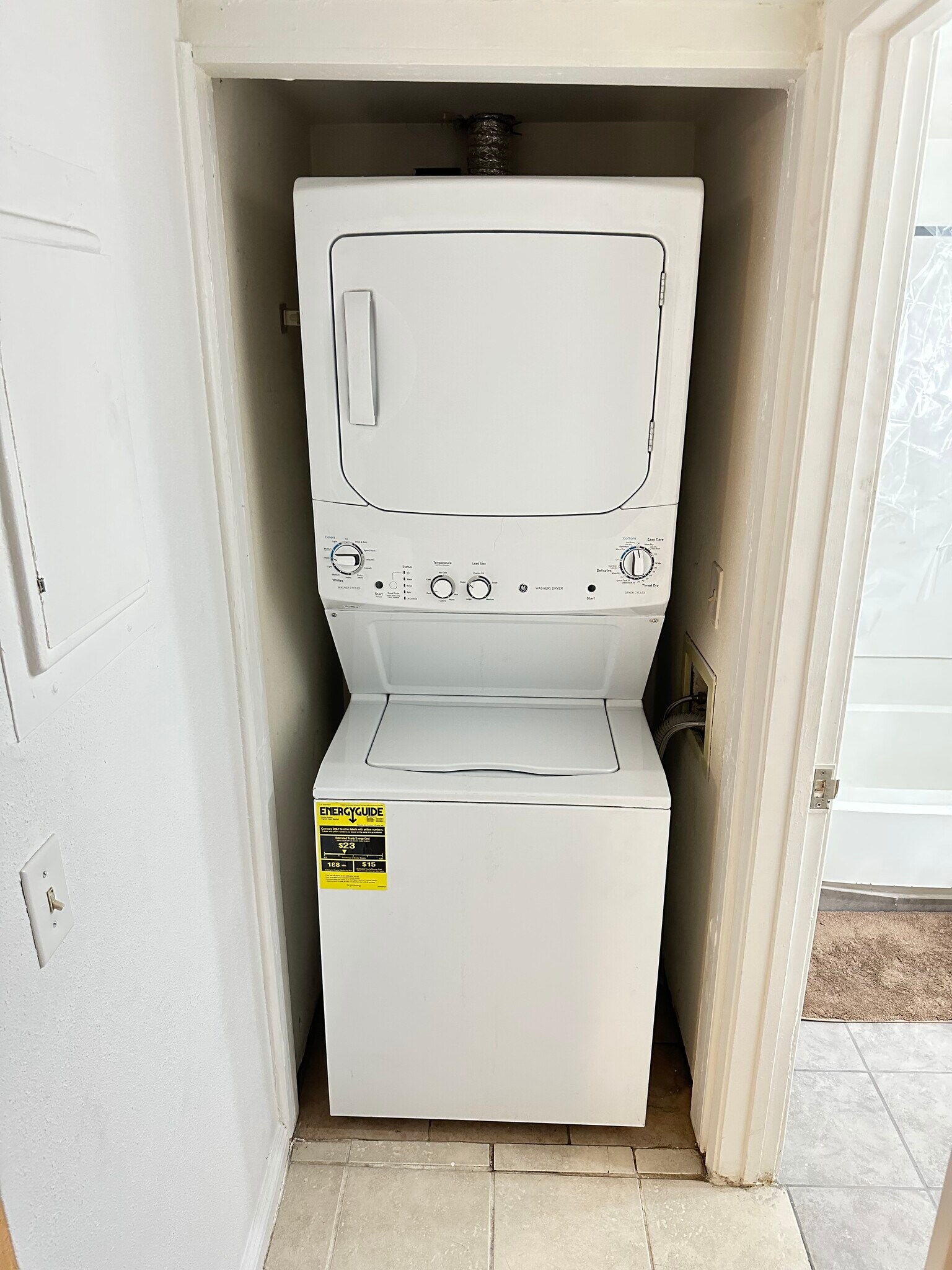 Building Photo - 112 Luna Grande Cir