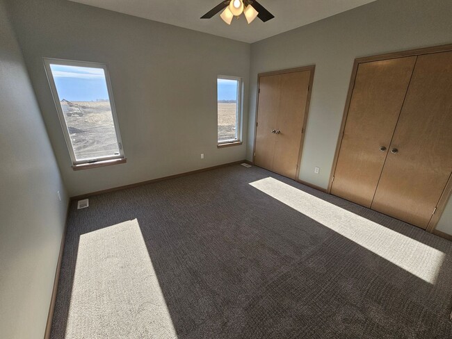 Building Photo - Tunis Drive Townhomes