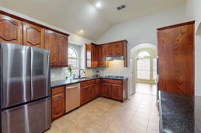 Building Photo - 6925 Cattle Dr