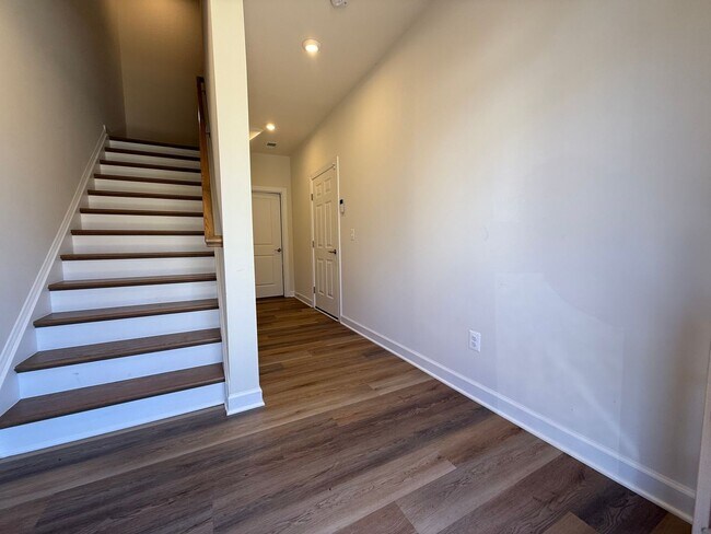 Building Photo - 3153 Horizon Rd