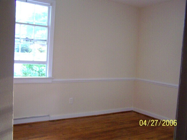Building Photo - 7512 Westfield Rd