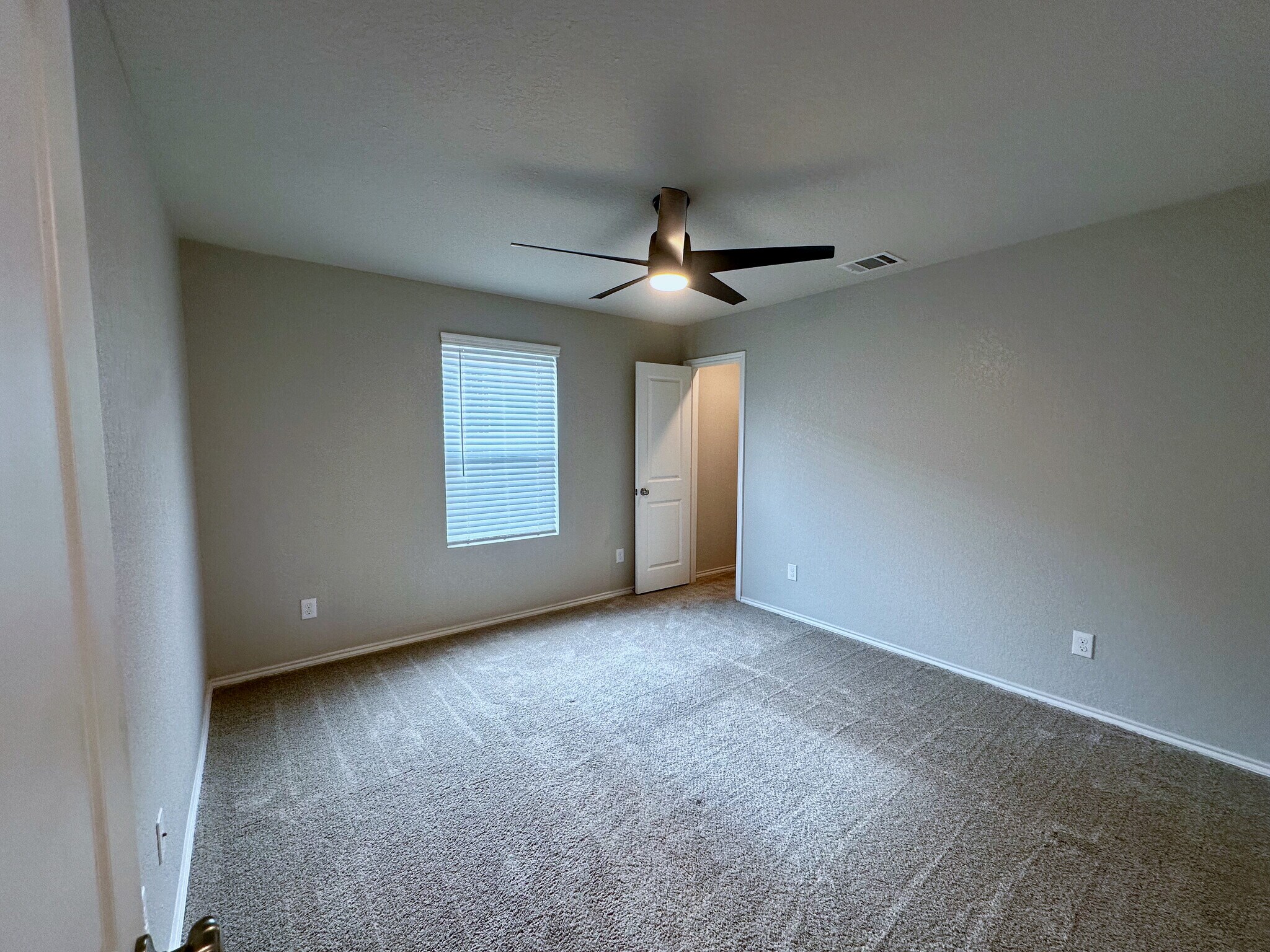 Building Photo - 31681 Nimbus Dr