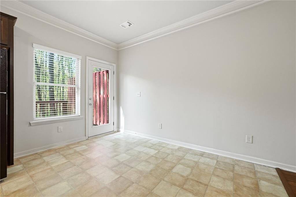 Building Photo - 331 Turtle Creek Dr